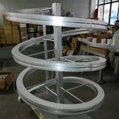 Băng tải trục vít linh hoạt